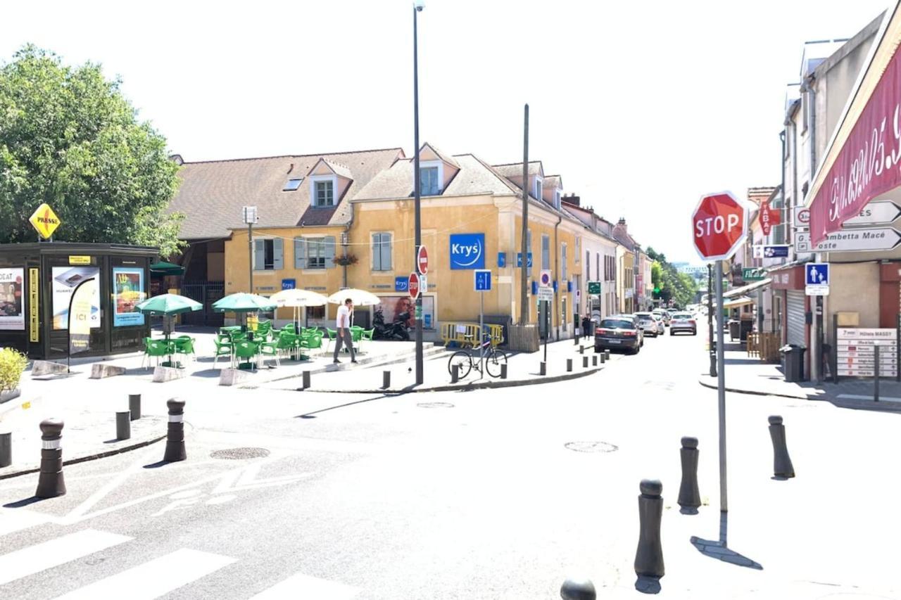 M6 Le Vieux Massy Rer600Morly20 Minnetflixneuf Exterior photo
